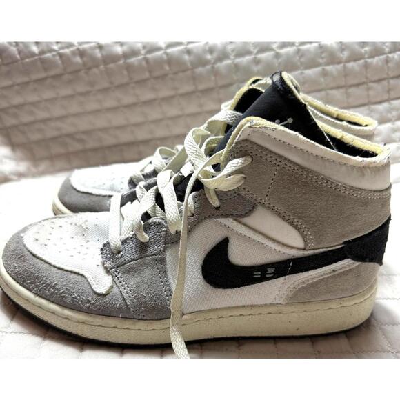 Nike Air Jordan 1 Mid SE Craft GS Inside Out Cement Grey Youth Sz 5 FD9091-002 - Picture 1 of 10
